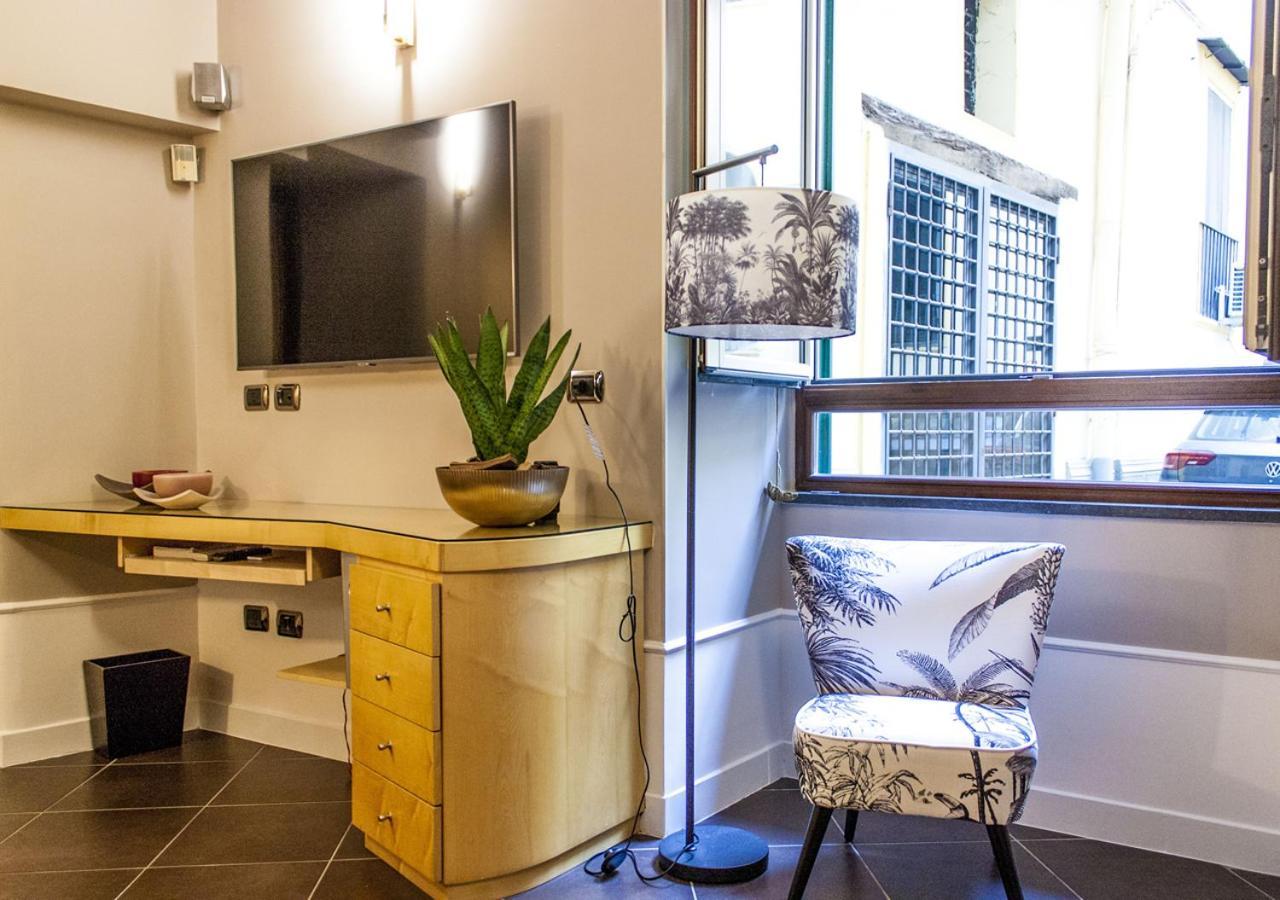 Relais Santa Chiara Lägenhet Neapel Exteriör bild